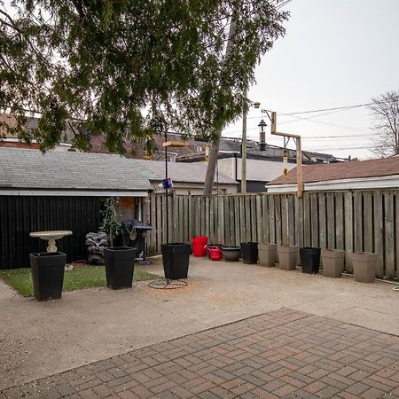 Very Cozy & Comfortable In Downtown Toronto Great Value! Exterior foto