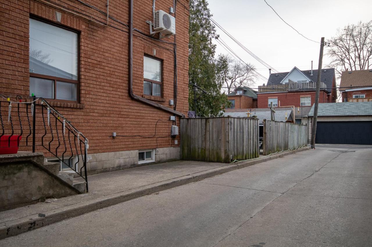 Very Cozy & Comfortable In Downtown Toronto Great Value! Exterior foto