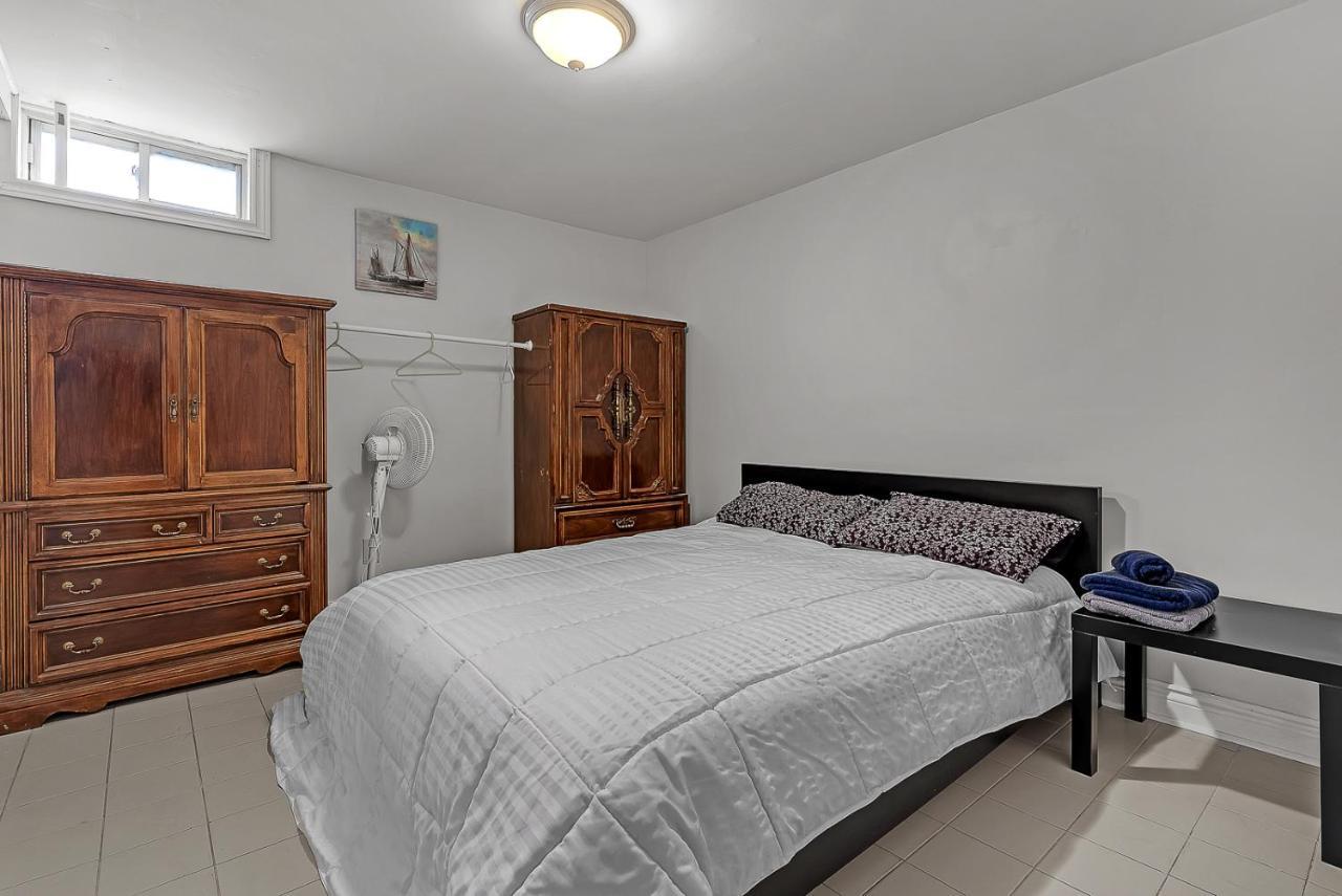 Very Cozy & Comfortable In Downtown Toronto Great Value! Exterior foto